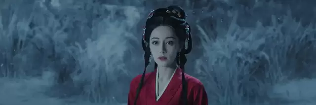 《佳偶天成》开播即陷逻辑争议，任嘉伦王鹤润双线叙事遭质疑 情报图