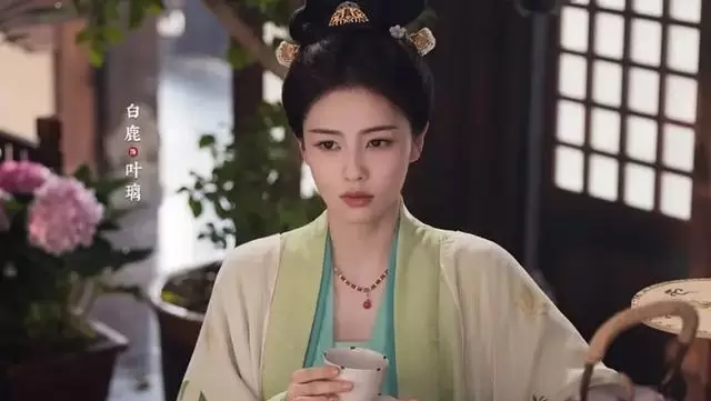 白鹿丞磊《莫离》与张凌赫王楚然《这一秒过火》预约量破300万 情报图 白鹿丞磊《莫离》与张凌赫王楚然《这一秒过火》预约量破300万 情报图