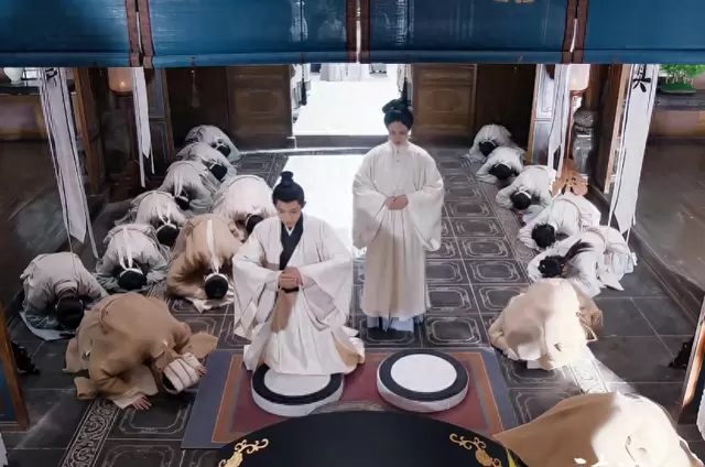 《良陈美锦》叶限灵堂跪拜顾母引全城震动,十骑护送扶灵回通州尽显克制深情 相关图片 《良陈美锦》叶限灵堂跪拜顾母引全城震动,十骑护送扶灵回通州尽显克制深情 相关图片